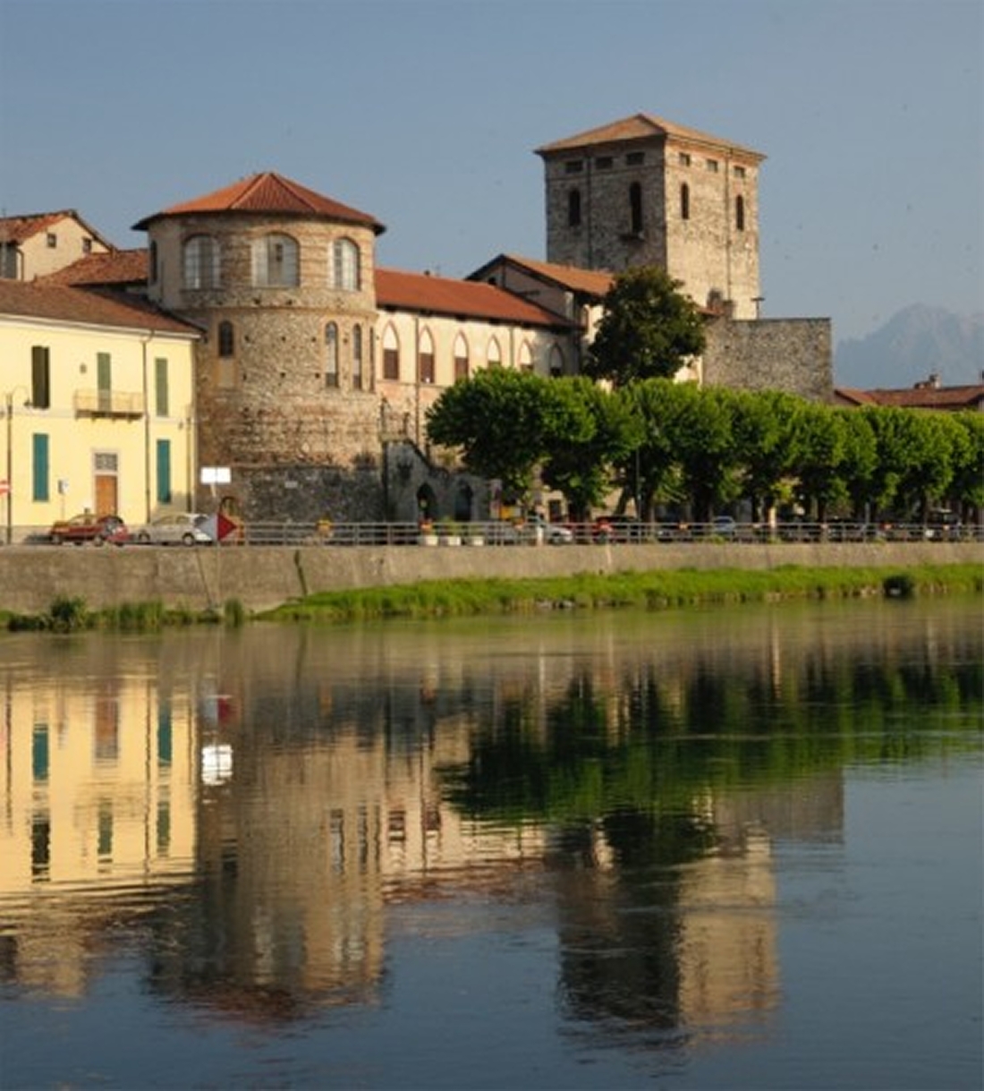 CASTELLO DI BRIVIO
