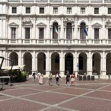 BIBLIOTECA  ANGELO MAI