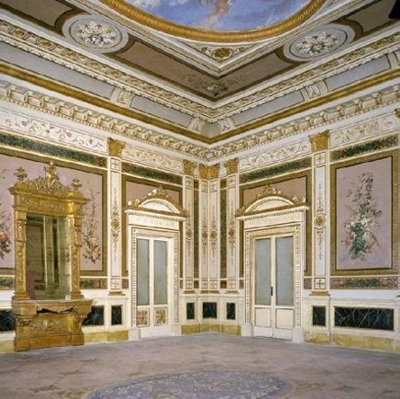 STAZIONE REALE NEL PARCO